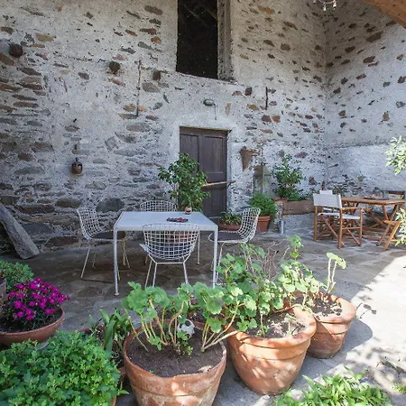 L'isola Oda ve Kahvaltı 3*